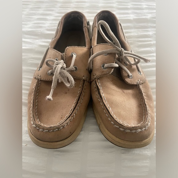 Sperry Topsiders - women’s 7 1/2. - Picture 5 of 8